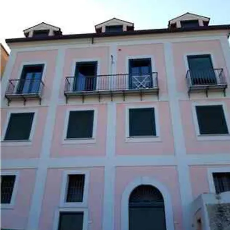 Apartamento La Mansarda Holiday House *